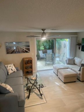 Stylish Coastal Townhome in Jupiter